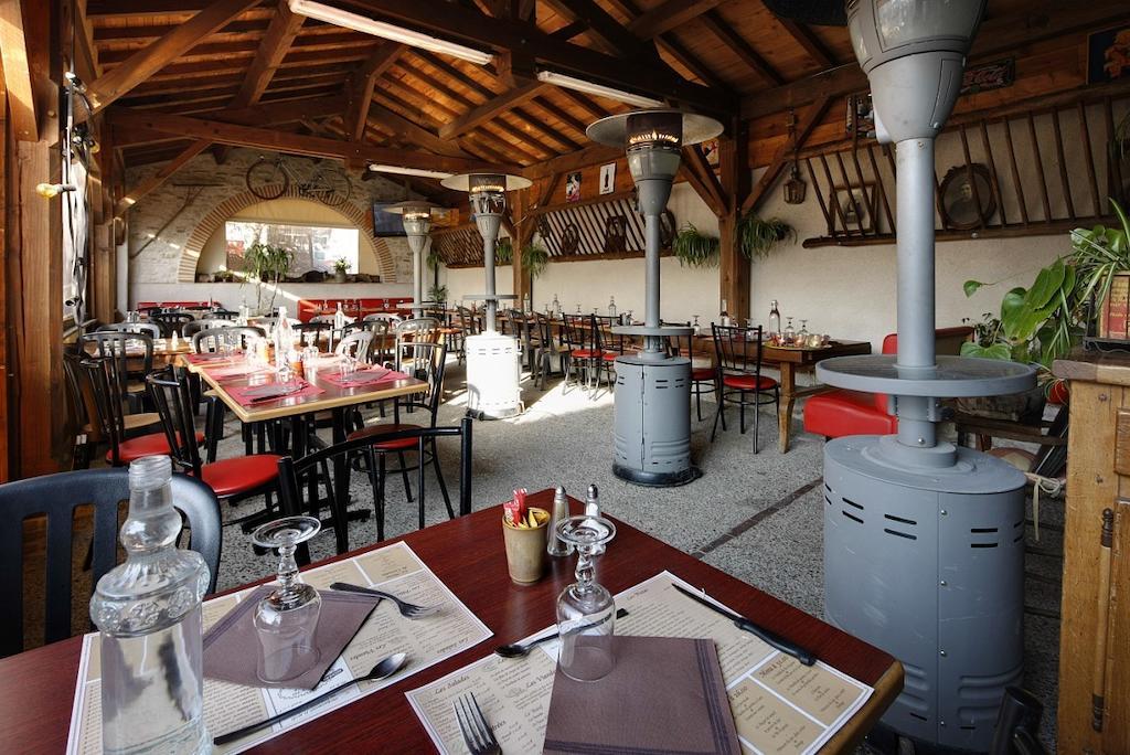 Hôtel Restaurant Chez Pito Busque Exterior foto
